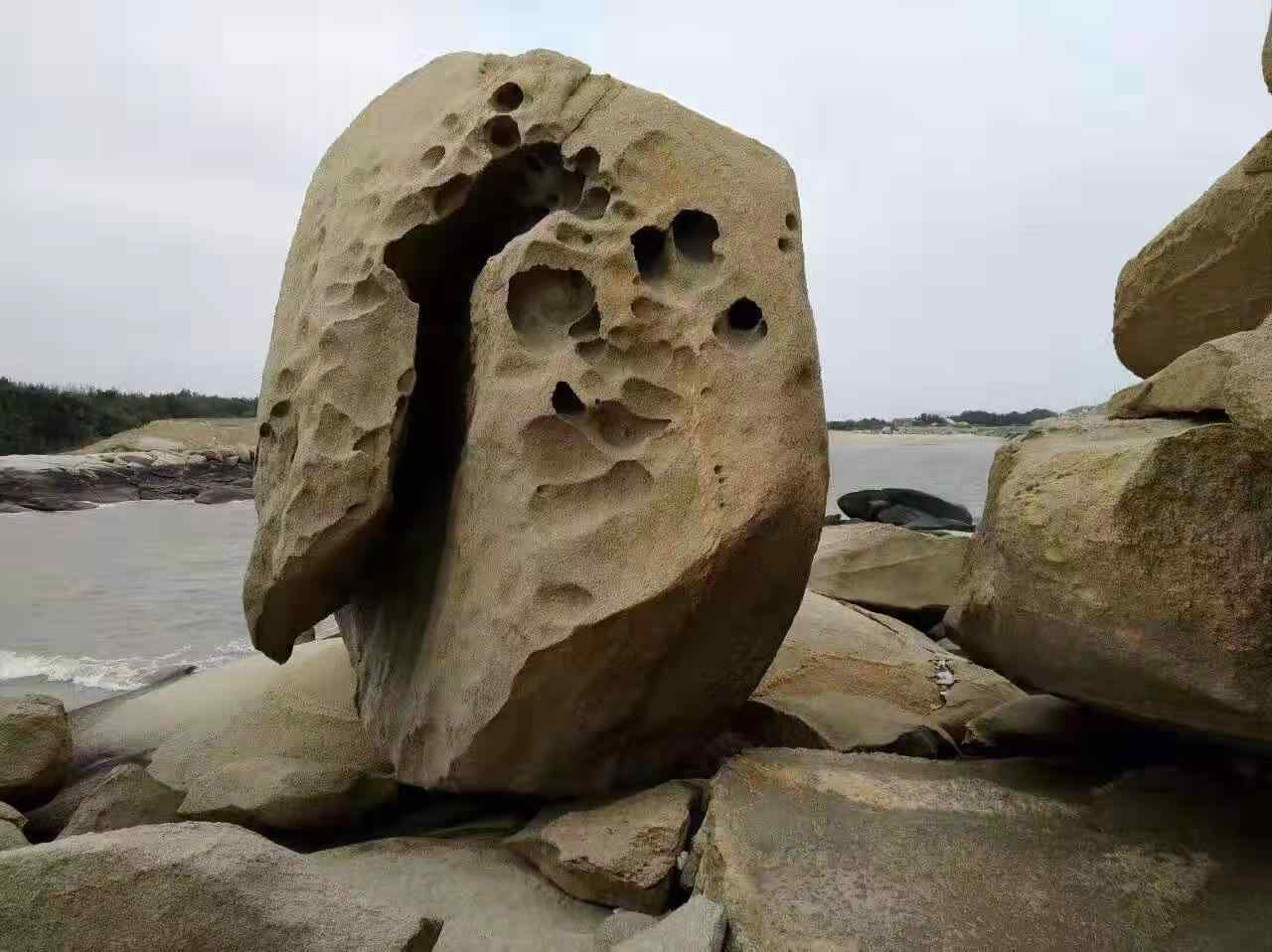 海礁石奇石