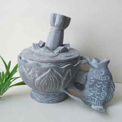 在进行石雕时会用到哪些工具