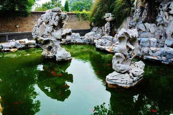 如何鉴别太湖石真伪