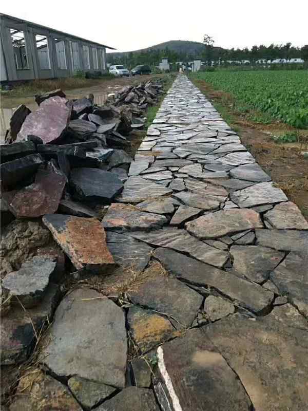 青石板、人工走道