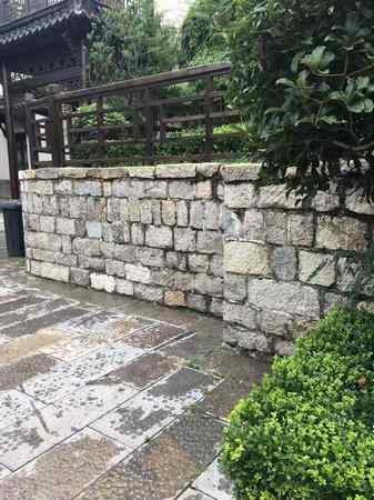 青石板、质地优良