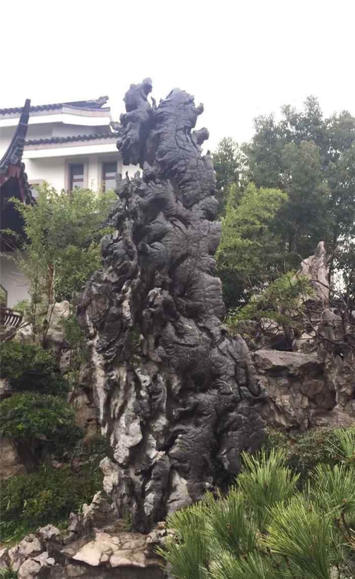 大型景观石带来与众不同的视觉效果