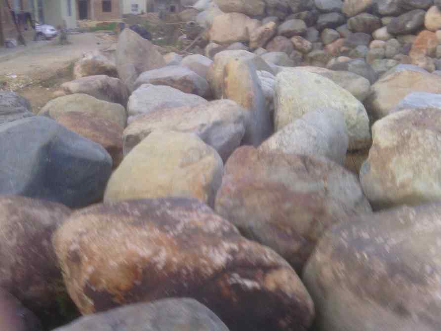 水冲石、自然天成