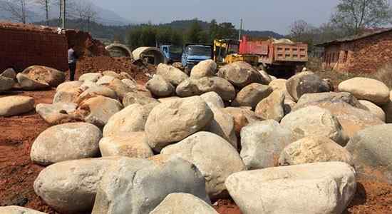 最新水冲石到货