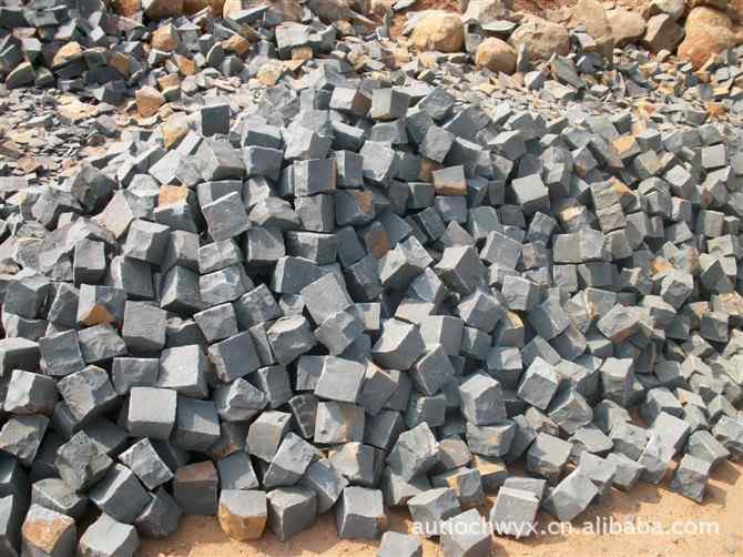 「天然花岗岩」我公司供应漳浦黑小方石块 全自然面