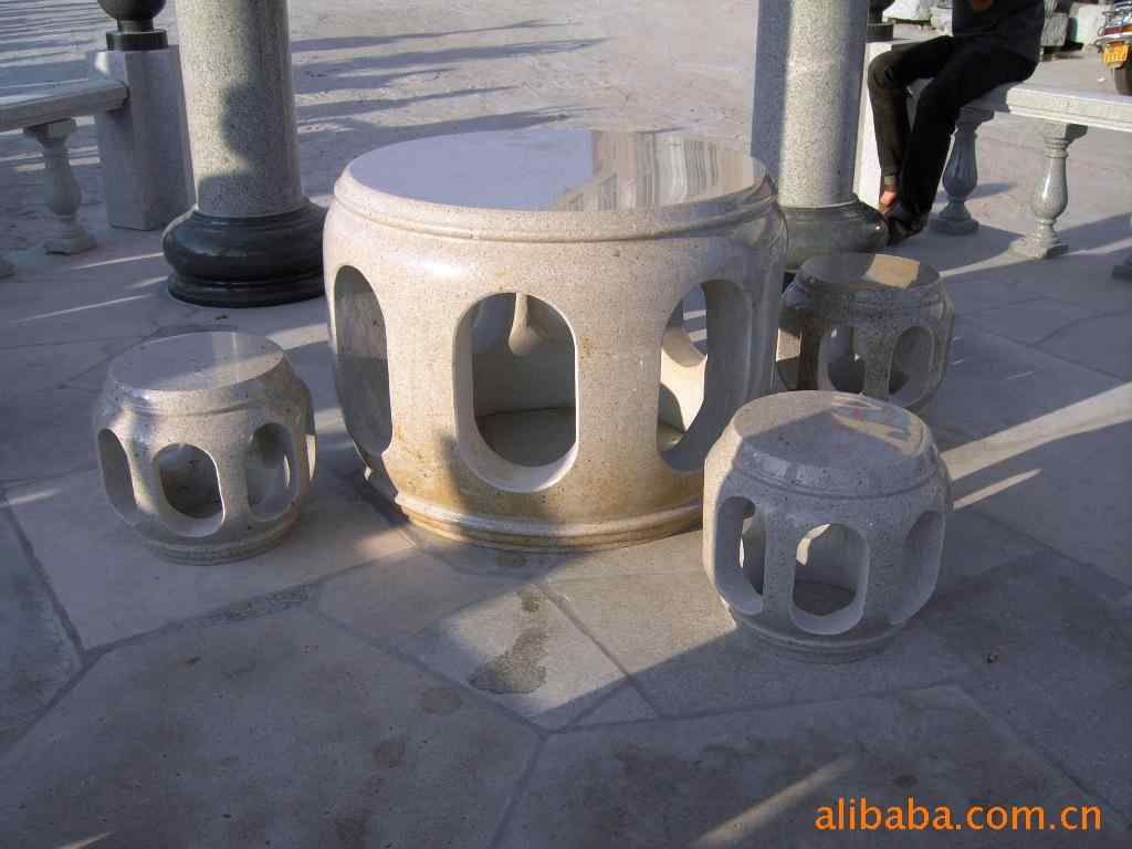 厂家直销 G682(秀石）圆形石桌椅