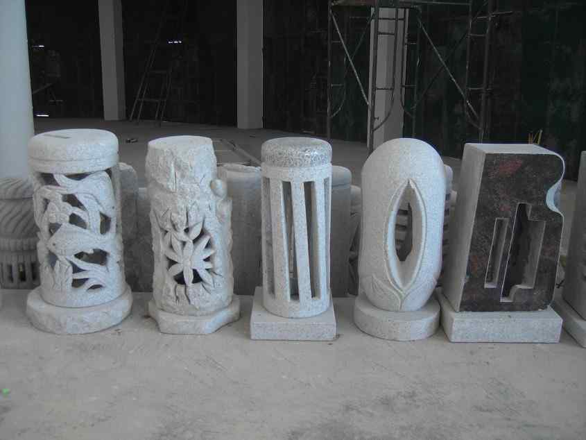 石雕花岗岩石灯笼照明 仿古做旧落地户外庭院酒店装饰摆件定做