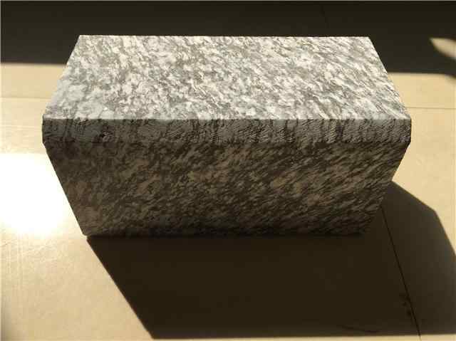 「天然花岗岩」供应海浪花G4418花岗岩路沿石 路牙石 冒石  适用范围：道路边沿或花圃边  产品规格：可定制 mm