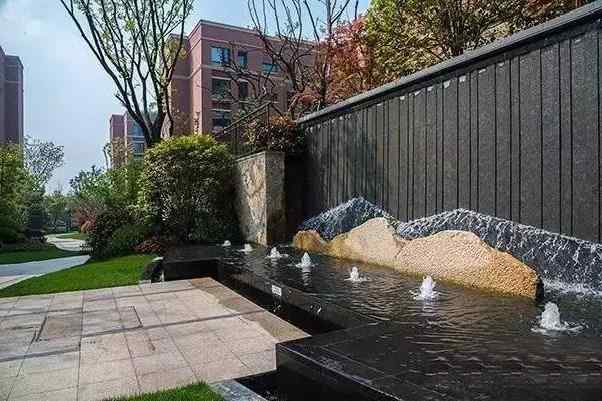 丰富多彩的景墙石