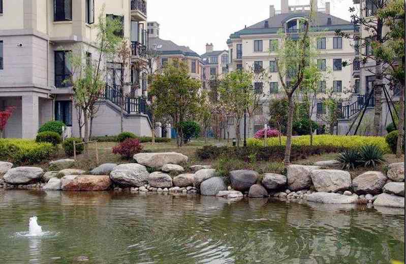 驳岸景观石在我们生活中的重要性