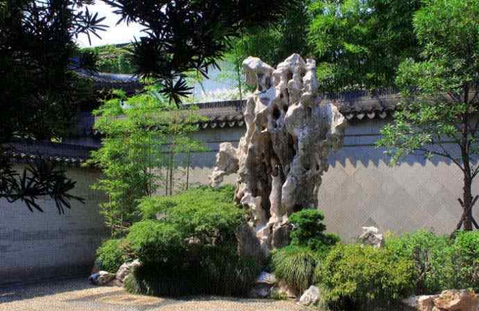 太湖石的鉴赏方法