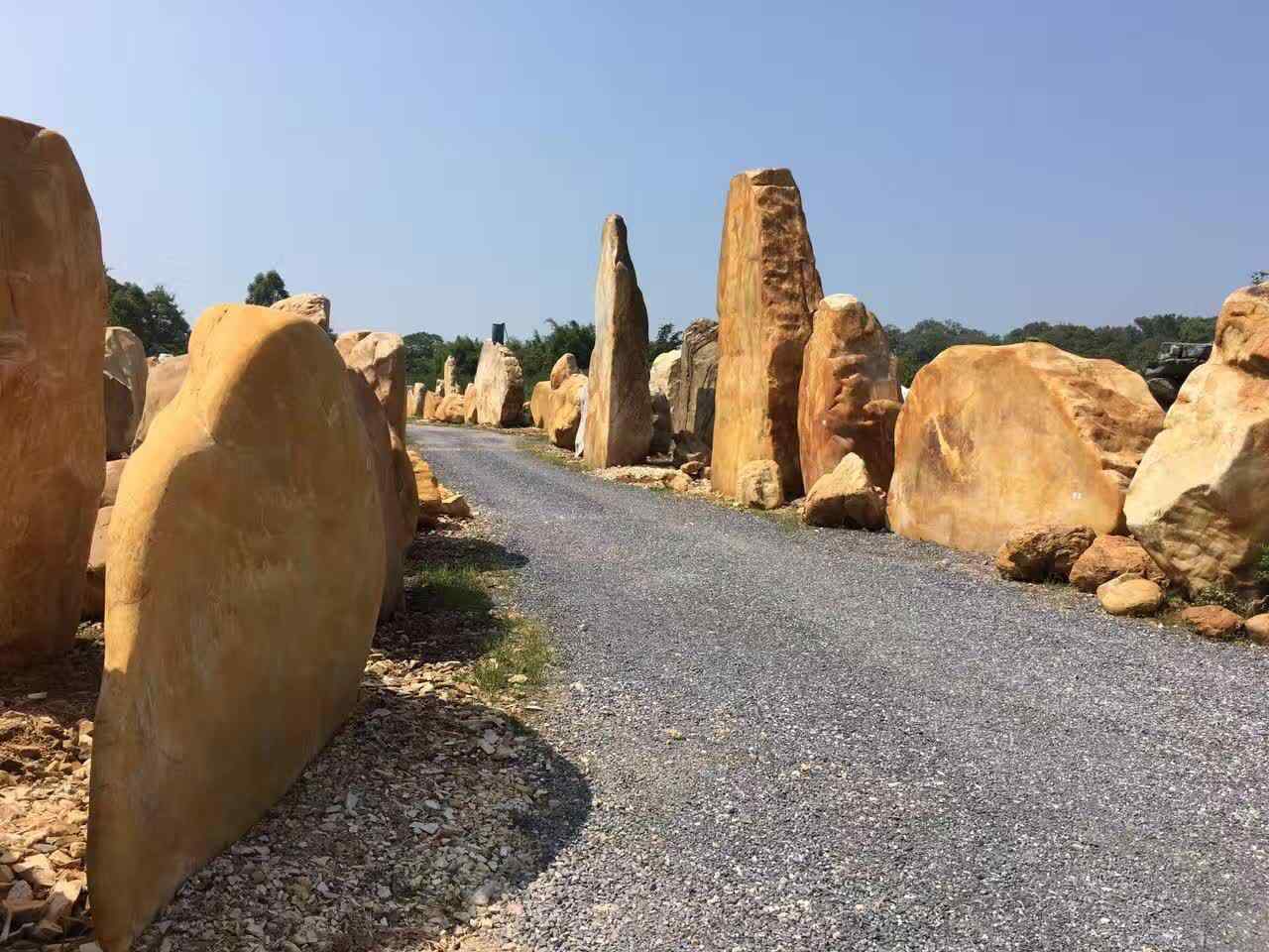 景观石厂家哪家好,如何快速分辨出对方是不是厂家呢?