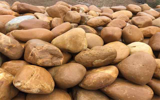 奇石界的新军-黄蜡石