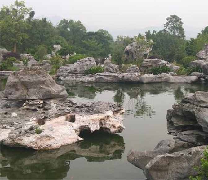 为什么都喜欢在庭院摆块太湖石