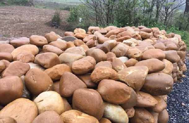 园林景观中怎么选择景观石