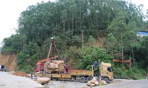 景观石与水景的搭配