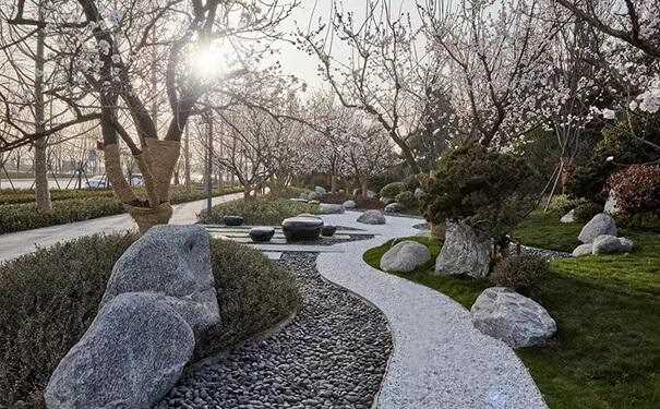 天然景观石怎么摆放才能做到最自然的效果吗？