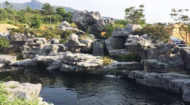 景观太湖石驳岸一定要选择合用的大小